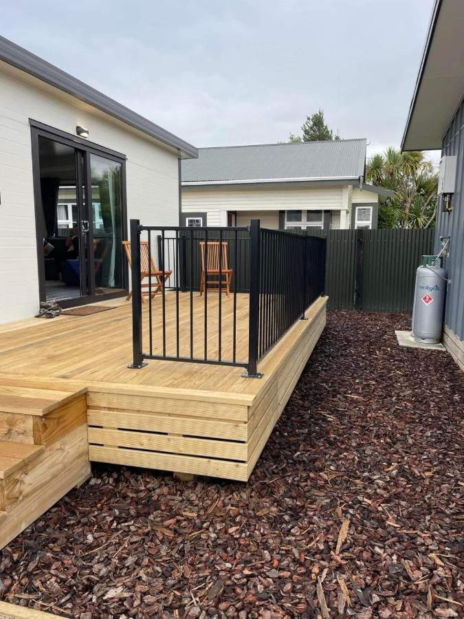 Affordable Modern Accommodation Westport Exterior foto